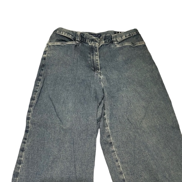 Karen Scott Blue Denim Stretch Capri’s Women’s Size 8 - Picture 2 of 8